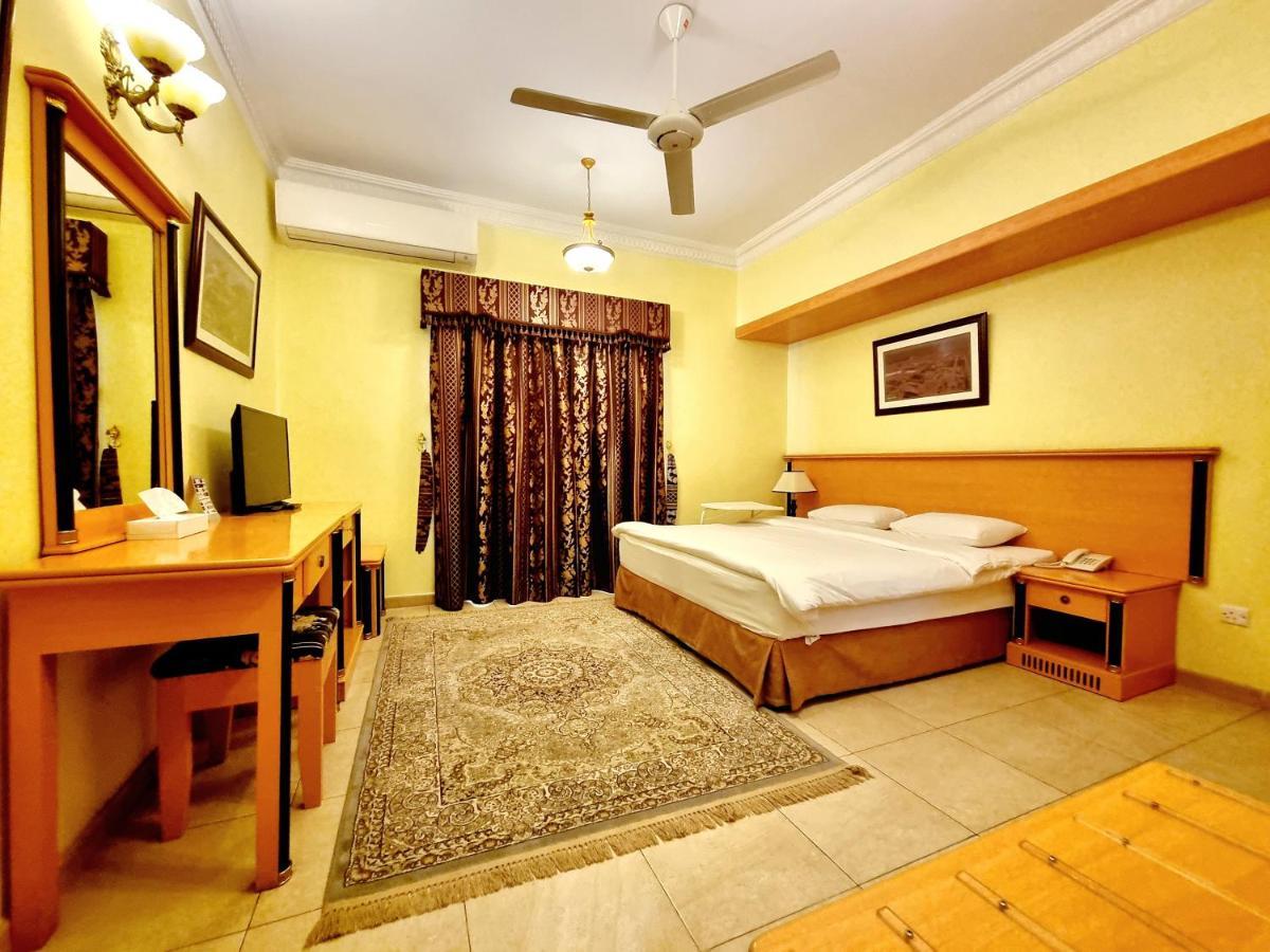 Muscat International Hotel Dış mekan fotoğraf